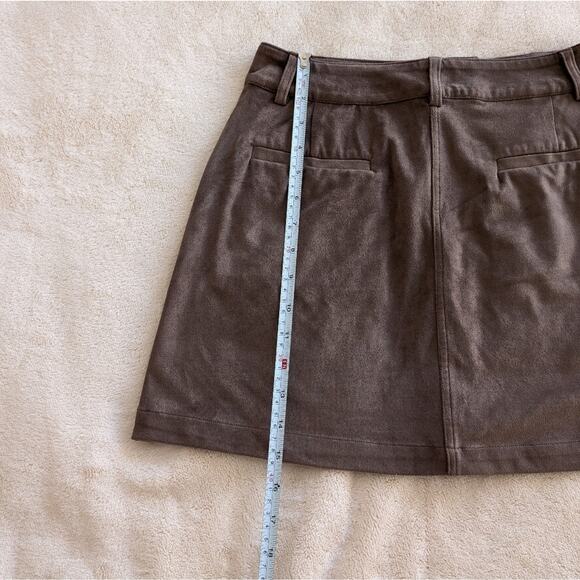 Marine Layer Rosie Faux Suede A-Line Skirt in Birch, size XS - Picture 6 of 7